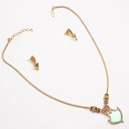 PANASH Gold-Plated Artificial Stones-Studded Jewellery Set image 3