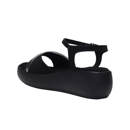 Monrow PU Flatform Sandals image 5