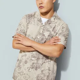 max Printed Spread Collar Short Sleeves Regular Fit Cotton Casual Shirt image 1