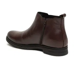 Teakwood Leathers Men Block-Heeled Chelsea Boots image 2