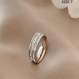 TEULRIP Silver-Plated Cubic Zirconia-Studded Anti Tarnish Finger Ring image 4