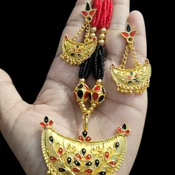 Balaji Gold Gold-Plated Beaded Jewellery Set image 2