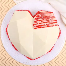 Red Velvet Pinata Cake image 3