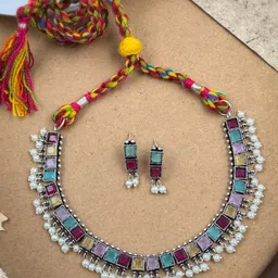 NAMAN ARTS Silver-Plated Stone-Studded & Pearls Beaded Oxidised Jewellery Set image 2