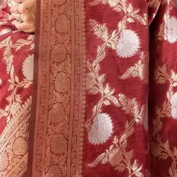 CANIZZARO Floral Zari Silk Blend Banarasi Saree image 4