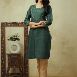 AUZAAI COLLECTION Printed Round Neck Pure Cotton Straight Kurta With Trousers-image-40