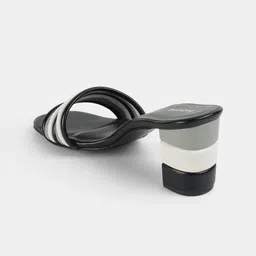 Mochi Women Platform Sandal Heels image 5