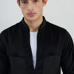 Iconic Men Colourblocked Sweatshirt image 4