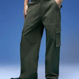 VEIRDO Men Cotton Relaxed Straight Leg High-Rise Cargos Trousers-image-84