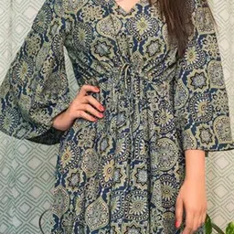 MANVAAR JAIPUR V-Neck Pure Cotton Tunic With Trouser image 2