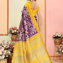Lookmark Floral Printed Zari Saree With Blouse Piece image 5