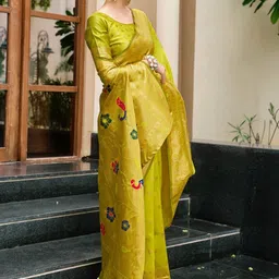 Mitera Woven Design Zari Silk Blend Handloom Paithani Saree image 3