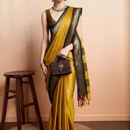 AVANTIKA FASHION Woven Design Zari Kanjeevaram Saree image 4