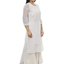 MRS RIGHT Women Ethnic Motifs Embroidered Regular Chikankari Kurta with Sharara image 5