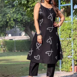 MINGORA Women Printed Regular Thread Work Pure Cotton Kurta with Trousers-picture-26