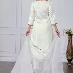 Vastukala Women Ethnic Motifs Embroidered Kurta with Trousers & Dupatta image 2