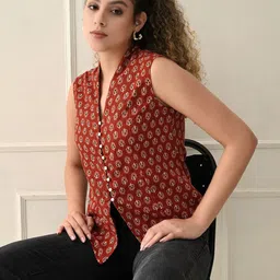 kalamir Zenava by Myntra Women Ethnic Motifs Printed V-Neck Sleeveless Cotton Top image 4