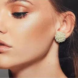 Neze Floral Studs Earrings image 3