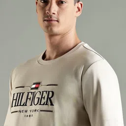 Tommy Hilfiger Brand Logo Printed Round Neck Regular Fit Cotton T-shirt image 3