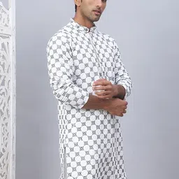jompers Men Printed Viscose Rayon Straight Kurta image 3