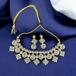 Saree Swarg Brass-Plated Artificial Stones Studded Jewellery Set-picture-12