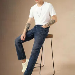 Dennis Lingo Men Relaxed Fit Low Distress Light Fade Jeans image 3