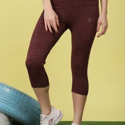 dollar Microfiber Anti Bacterial Elastane Stretch Sports Women Maroon Capri-picture-15