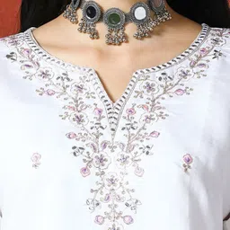 QSH Women Floral Embroidered Kurta with Palazzos & Dupatta image 2