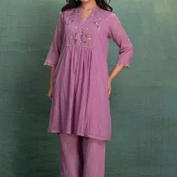 Kahani Lush Embroidered Tunic With Trousers Co-Ords-image-6