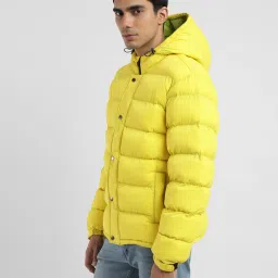 levi's Men's Solid Yellow Quilted Jacket image 4