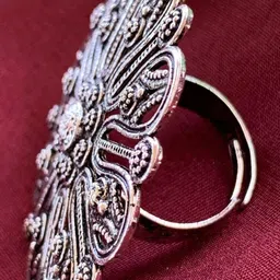 KALAVAATHI Women Brass Silver-Plated Oxidised Adjustable Finger Ring image 2