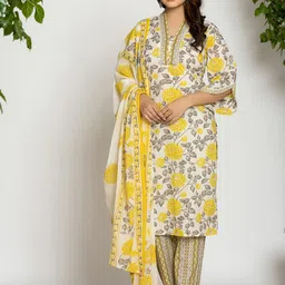 Yufta Women Floral Printed Pure Cotton Pakistani Style Kurta With Trousers & Dupatta-image-23