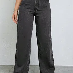 DressBerry Women Comfort High-Rise Straight Fit Light Fade Stretchable Jeans-image-6
