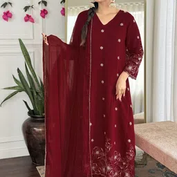 Moda Rapido Women Floral Embroidered Kurta with Trousers & Dupatta-picture-18