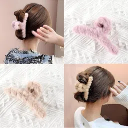 Glitzzy Women Set of 3 Fur Claw Clip image 2