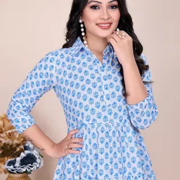 VenderVilla Floral Printed Tiered Fit & Flare Midi Dress image 3