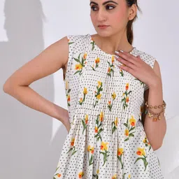 SIDDHO HUM Floral Printed Round Neck Cotton Fit & Flare Dress-picture-17