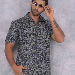 Crimsoune Club Men Smart Spread Collar Checked Cotton Slim Fit Casual Shirt-picture-28