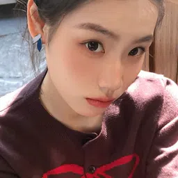 Krelin Silver Plated Leaf Shaped Studs image 2