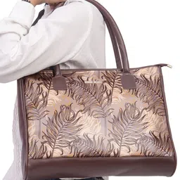 Sacci Mucci Floral Printed Handheld Bag with Tasselled image 4