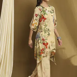 Biba Floral Printed Round Neck Three-Quarter Sleeves Top With Trouser image 2