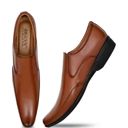 Aaeshu Men Synthetic Leather Derbys image 5