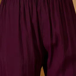 Sangria Floral Embroidered Thread Work Pure Silk Straight Kurta & Trousers With Dupatta image 5