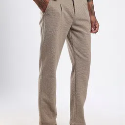 NEVER NEUD Men Relaxed Pleated Trousers image 4