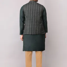 Voniry Men Ethnic Motifs Embroidered Regular Kurta with Pyjamas image 4