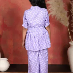 YK Girls Purple Cotton Blend Printed Kurta and Pant Set image 4