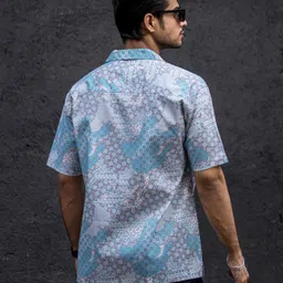 jump cuts Men Oversized Fit Printed Spread Collar Casual Shirt image 4