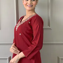 KALINI Floral Embroidered Straight Kurta With Trousers & Dupatta image 5