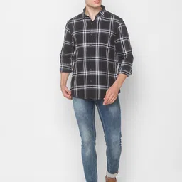 SNX Men Tailored Fit Tartan Checks Opaque Checked Casual Shirt image 3