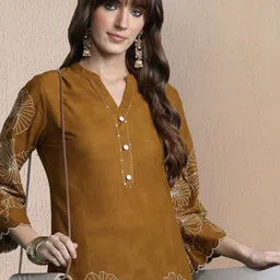 Indo Era Women Floral Embroidered Regular Thread Work Pure Cotton Kurta with Trousers-picture-30